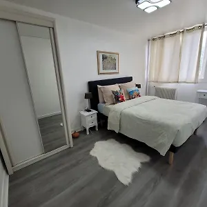 https://charmante-chambre-chez-lhabitant.fr-paris.fr